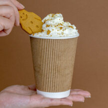 Gingerbread latte takeaway