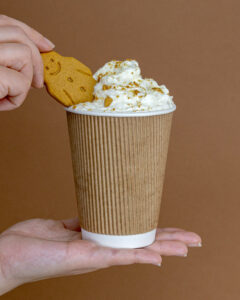 Gingerbread latte takeaway
