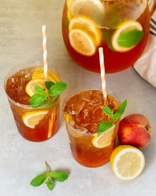 🧺 It’s International Picnic Day! 🌞
 
And what’s a picnic without something cool, fruity, and refreshing? 🍑 Enter: Peach Iced Tea – sunshine in a glass and the ultimate alfresco thirst-quencher.

Whether you’re kicking back in the park or hosting a garden gathering, our peachy pick is:
Sweet but not too sweet
Deliciously fruity
Super simple to serve (add ice + lemon!)

🌿 Top tip: Garnish with fresh mint and peach slices for extra picnic points.

📸 Sippin’ in the sunshine? Tag us in your picnic pics!

 #internationalpicnicday #peachperfect #icedteaseason #simplysips